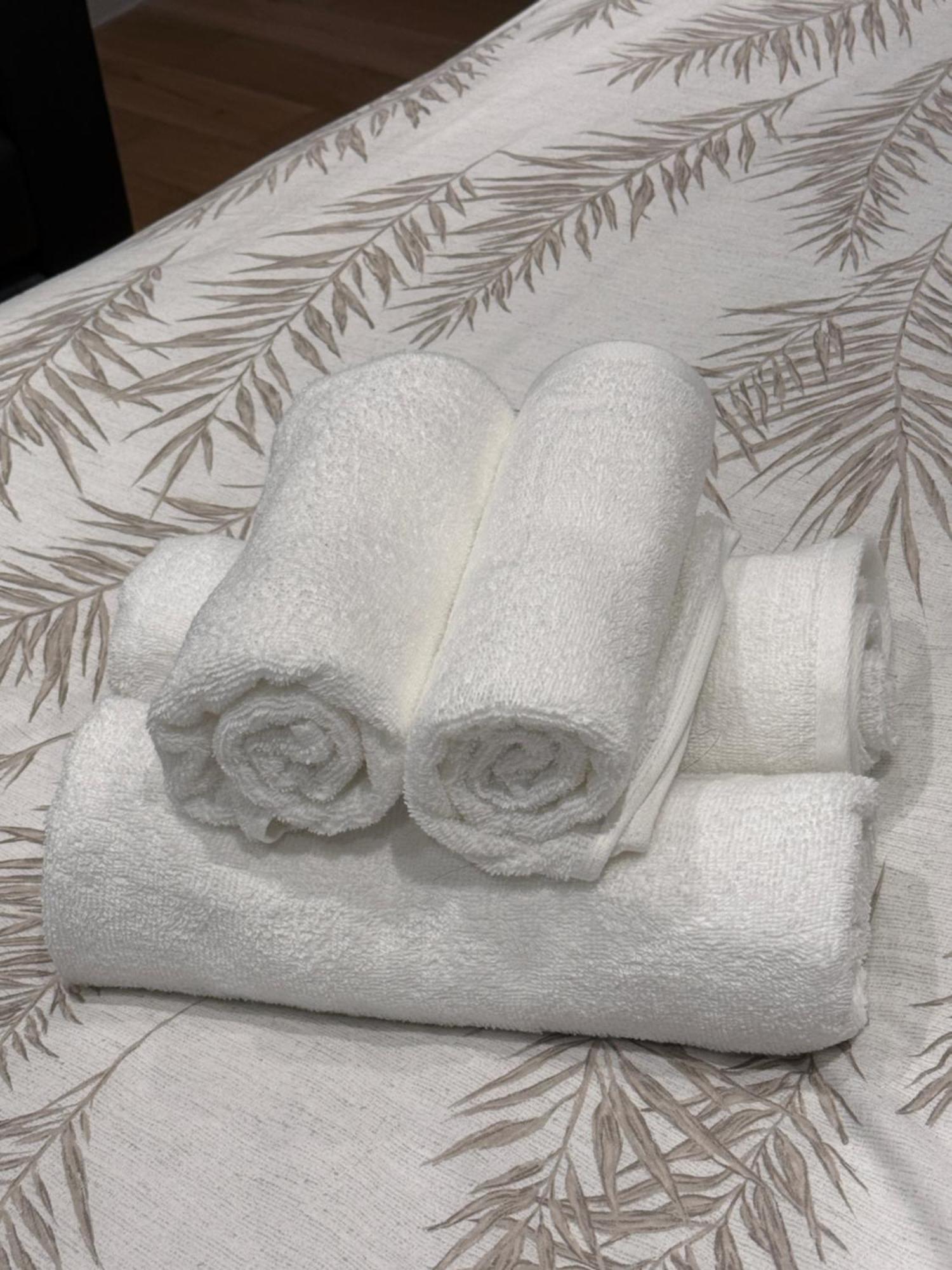 Cosy Guest Suite, West London Хаунслоу Екстериор снимка